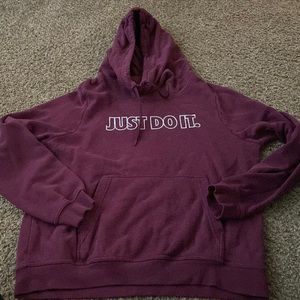 Size medium Nike crowl neck hoodie
